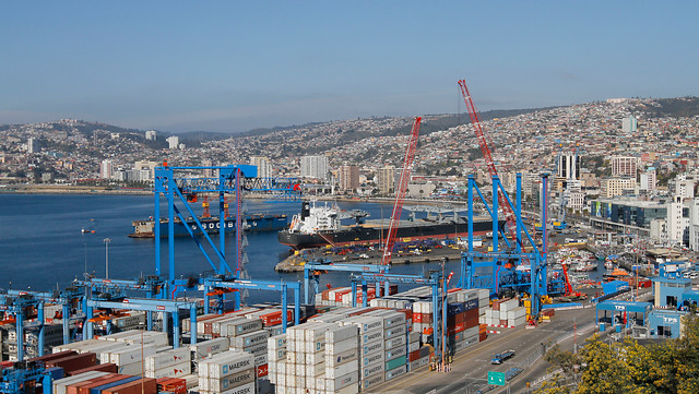 Trabajadores de empresa naviera Humboldt aprueban huelga por amplia mayoría