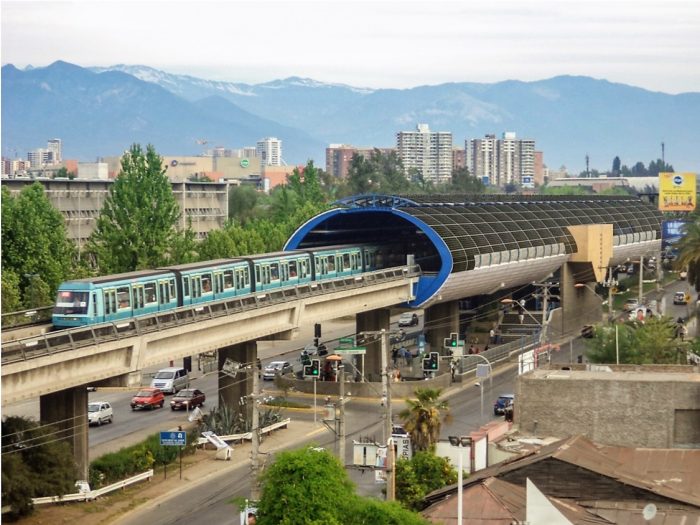 Buscan reducir gasto de energía en el Metro de Santiago