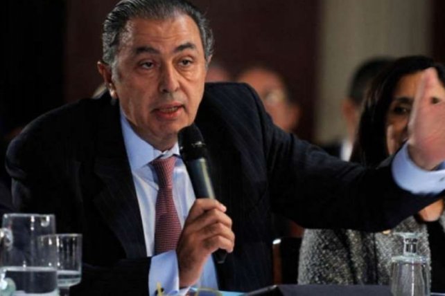 Senador argentino aseguró que «hay casos en los que la violación no tiene violencia sobre la mujer»
