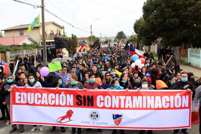 Crisis ambiental: Protestan en Quintero por nuevos casos de intoxicación