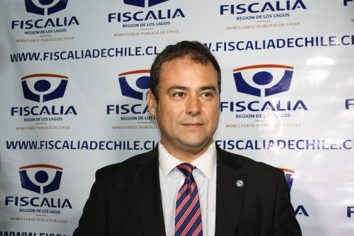 Fiscal Emilfork acusa «tensiones importantes» y piensa en abandonar su cargo e indagatoria a Javiera Blanco y José Antonio Gómez