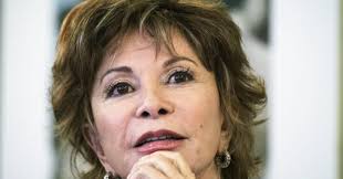 Isabel Allende recibe premio de National Book Foundation en EEUU