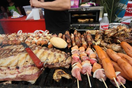 Fiestas Patrias: cómo preparar carne en parrilla a leña, carbón, gas o eléctrica