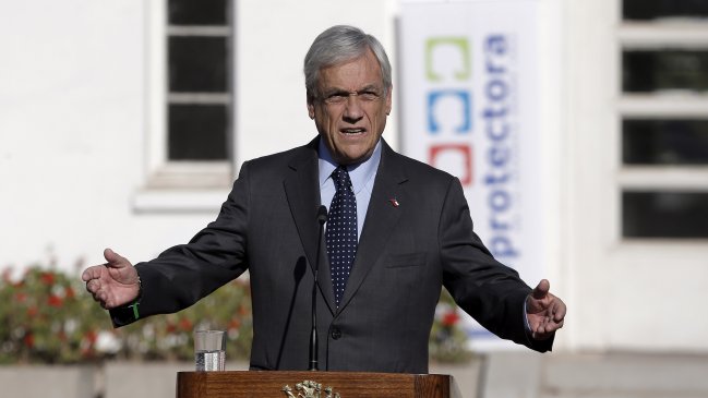 Piñera afirma que hay una oposición «que le niega la sal y el agua»