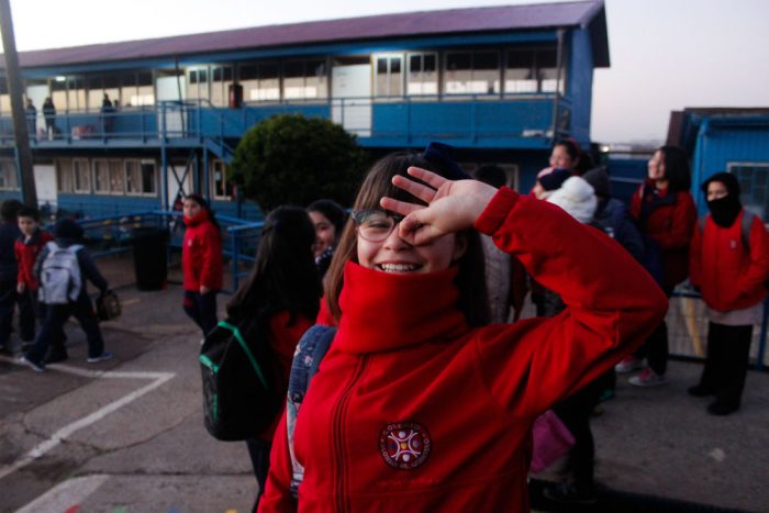 Vuelta a clases: Escolares retoman actividades en Quintero y Puchuncaví tras episodios de contaminación