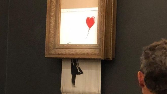 Banksy admite que la autodestrucción de su obra no salió según lo planeado