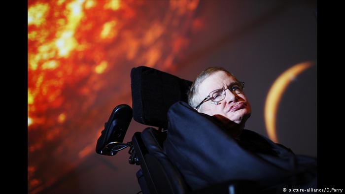 Subastan copia de la tesis de Hawking por 100.000 euros