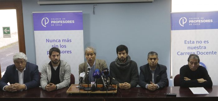 Colegio de Profesores ratifica paro de 48 horas: «Hay sectores dentro del Gobierno que tienen un fanatismo ideológico extremo»