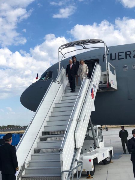 Piñera llega a París para emprender una gira de diez días por Europa
