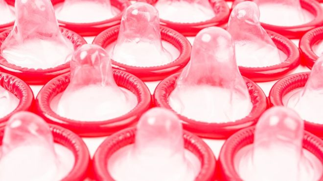 Las ventajas del nuevo condón que se lubrica a sí mismo mientras tienes sexo