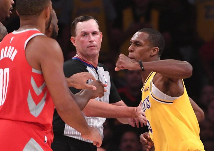 La violenta pelea en la NBA que empañó el debut de LeBron James en los Lakers