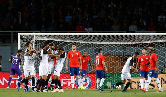 Sin rumbo: Costa Rica le arruina la noche a una desconocida selección chilena