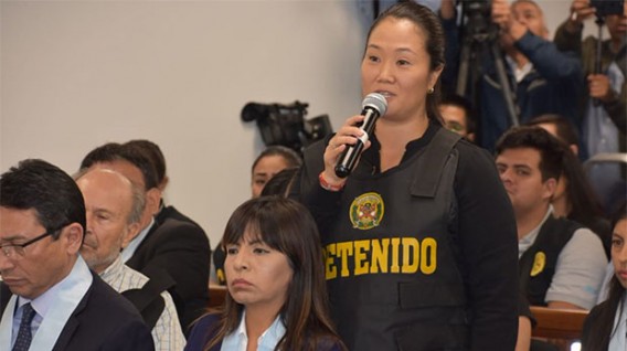 Keiko Fujimori dice que prisión es arbitraria y pide a su padre que resista