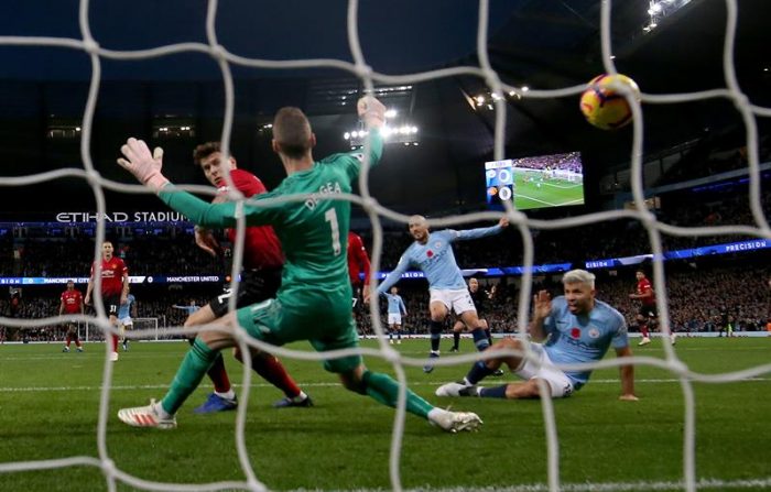 Premier League: Manchester City le da un baile al United de Alexis Sánchez