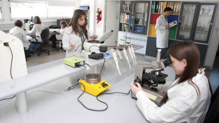 Científicos chilenos llaman a abrir los laboratorios a investigadores de Venezuela y Nicaragua