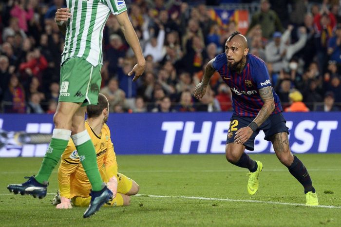 El gol de Arturo Vidal en la sorprendente derrota del Barcelona
