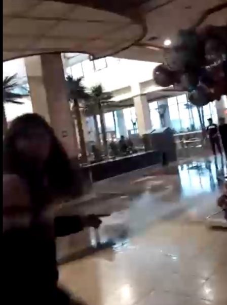 Así fue la caída del techo en Mall Florida Center