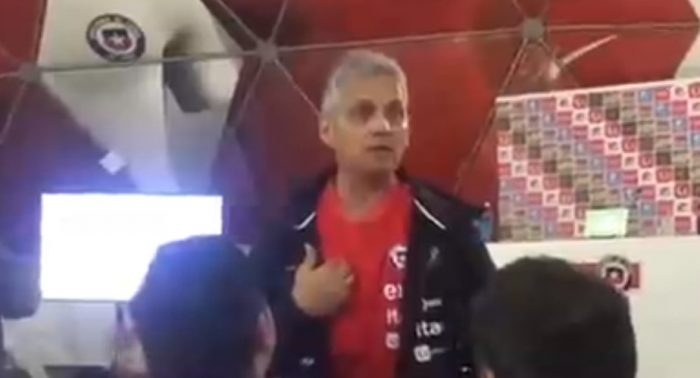 Reinaldo Rueda protagoniza incómodo momento: Pidió revisar las preguntas de los periodistas antes de la conferencia