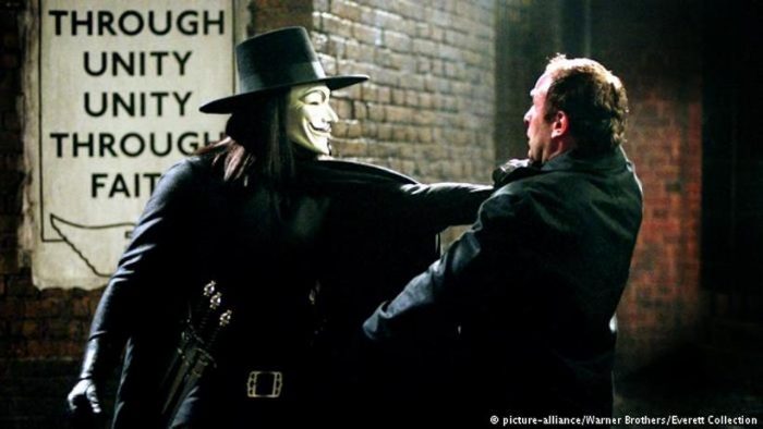 “V de Vendetta”: la película que hizo del 5 de noviembre una revolución