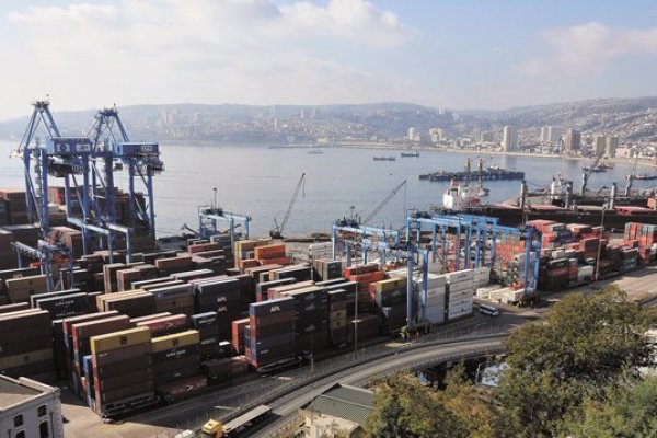 Una oficina de asuntos marítimos y portuarios: prioridad impostergable para Valparaíso