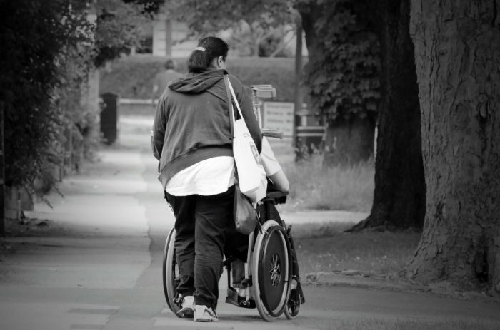 Deuda social y personas discapacidad