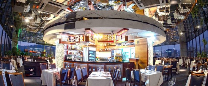Restaurantes exclusivos de Santiago se unen por una causa y tendrán menús a precios rebajados