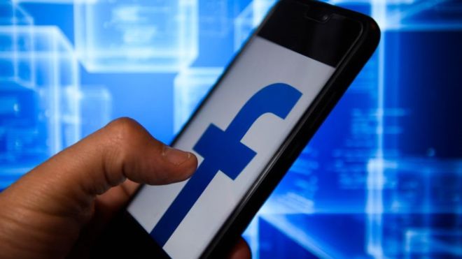 Facebook: cómo funciona la venta de grupos y páginas en la red social y por qué la compañía lo considera «spam»