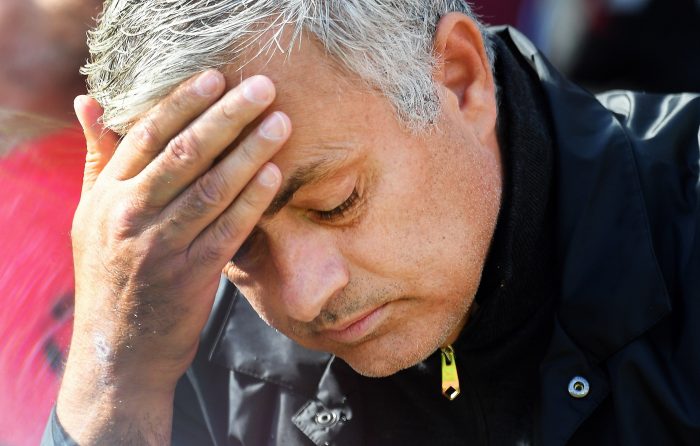 Alexis Sánchez se quedó sin DT: Manchester United confirmó la salida de José Mourinho