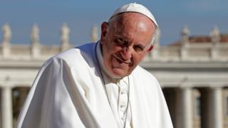 La «preocupación» del Papa Francisco por los homosexuales en el clero