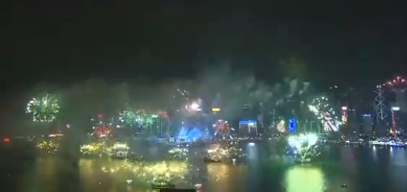 Año Nuevo en el mundo: el espectacular show pirotécnico en Hong Kong