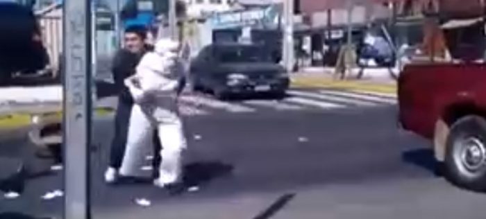 El video que muestra en directo la detención de supuestos manifestantes por la causa mapuche