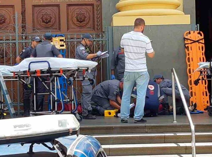 Hombre dispara al interior de una misa en Sao Paulo, mata a cinco personas y luego se suicida