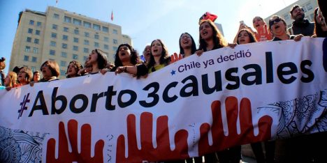 Encuesta Ipsos: el 54% de la población chilena apoya el aborto legal