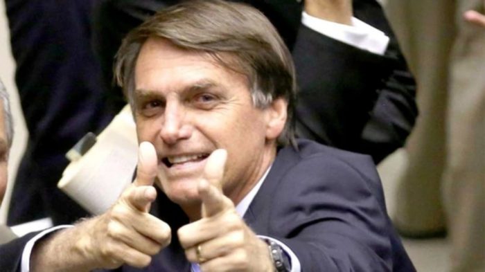 Bolsonaro pretende garantizar por decreto la tenencia de armas para personas «sin antecedentes»