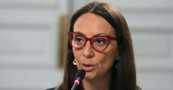 Ministra Pérez sale al paso de las críticas de la oposición por el Prosur: «Déjense de criticar»