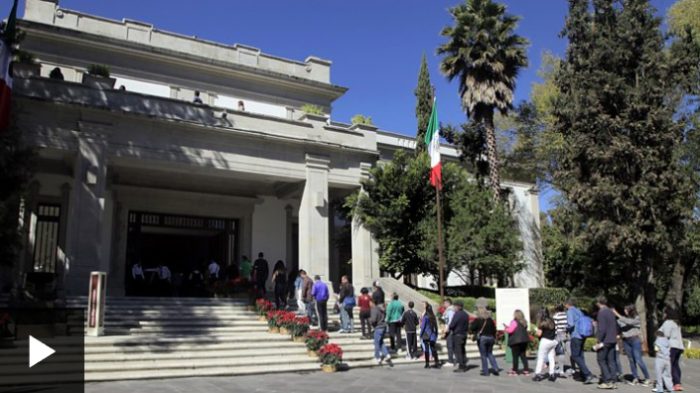 AMLO y Los Pinos: así es la residencia presidencial de México, que acaba de abrir sus puertas al público por primera vez