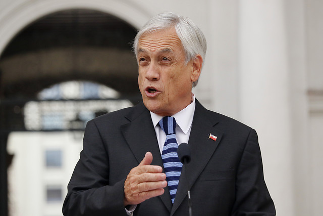 Piñera abusa del libreto migrante y nuevamente sale a justificar su portazo al Pacto de la ONU