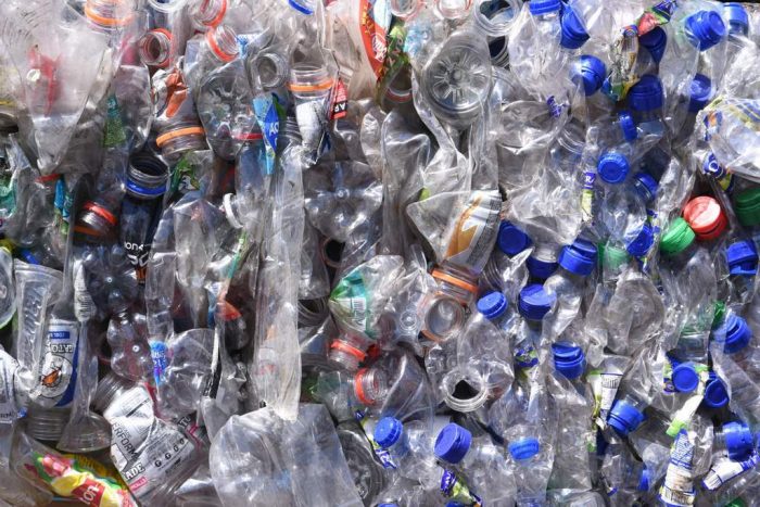 Más de 35 toneladas de botellas plásticas recicló Rapa Nui en el 2018