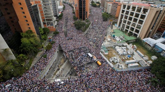 Cómo se explica el renacimiento de la oposición a Maduro (y qué tiene de diferente esta vez)