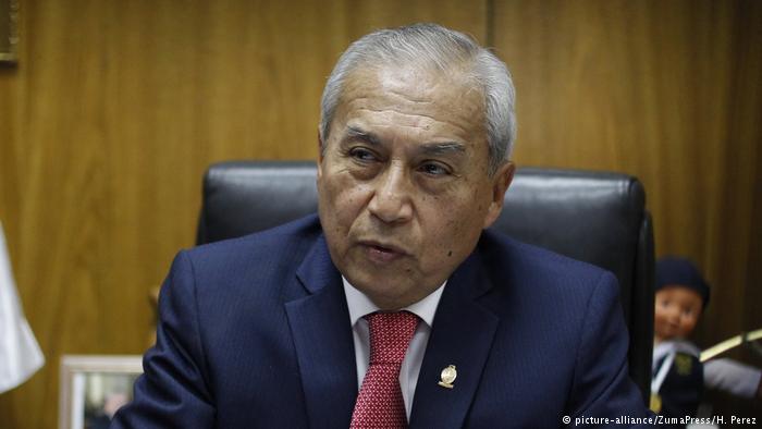 Fiscal general de Perú anuncia que presentará su renuncia