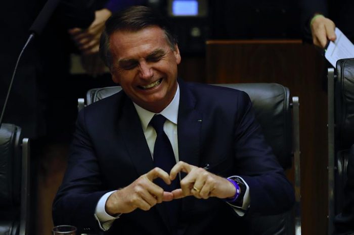 Jair Bolsonaro jura como nuevo presidente de Brasil prometiendo combatir «la ideología de género»