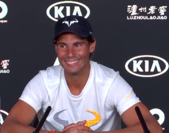 Rafael Nadal sorprende a periodista durmiendo y genera risas en plena conferencia de prensa