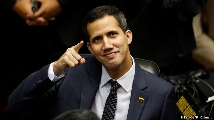 Guaidó lanza campaña “Soldado escucha” para que militares dejen entrar ayuda humanitaria