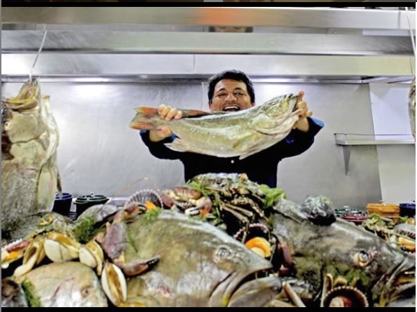 Otro integrante de la Pandilla Leche de Tigre se alista para abrir un restaurante en Chile