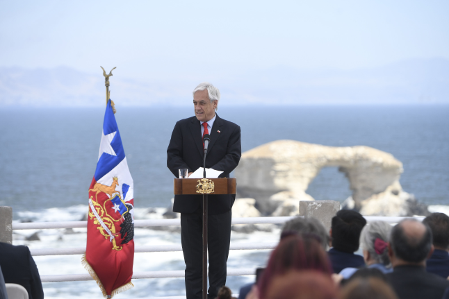 Piñera a lo Trump: “Vamos a cerrar las fronteras con machete a los que vengan a hacer daño”