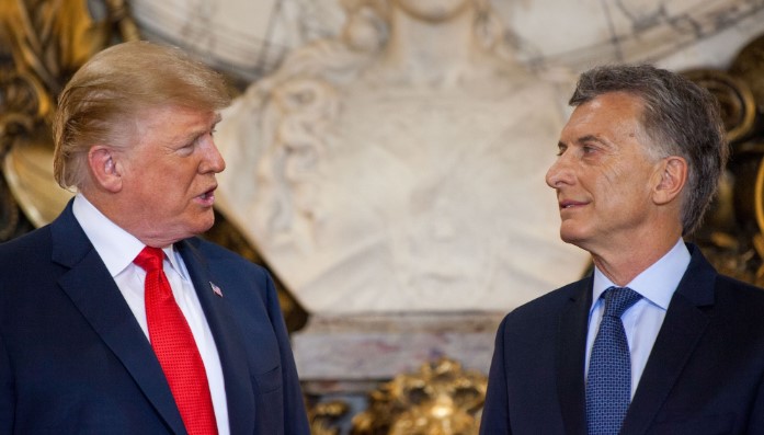 El dilema de Trump que involucra a su amigo Mauricio Macri