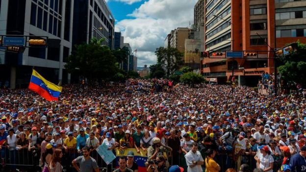 FMI seguirá a «la comunidad internacional» para reconocer gobierno de Venezuela