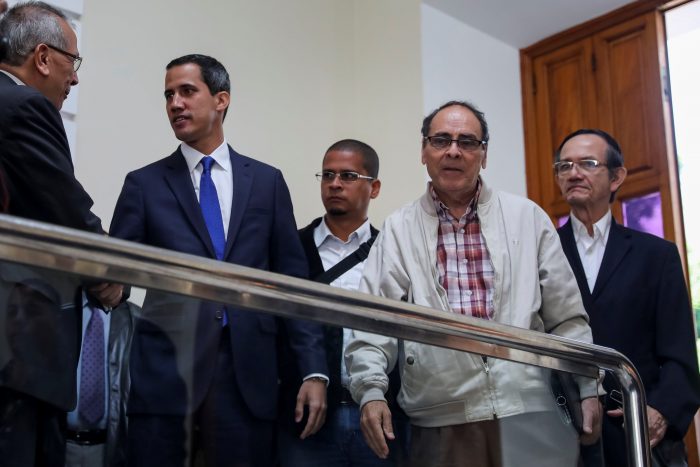 Exministro de Chávez tras reunirse con Guaidó: “Maduro es un usurpador de la Constitución”