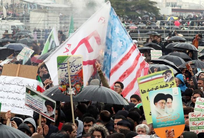 Irán celebra aniversario de la Revolución Islámica con rechazo a “complot” de EE.UU.