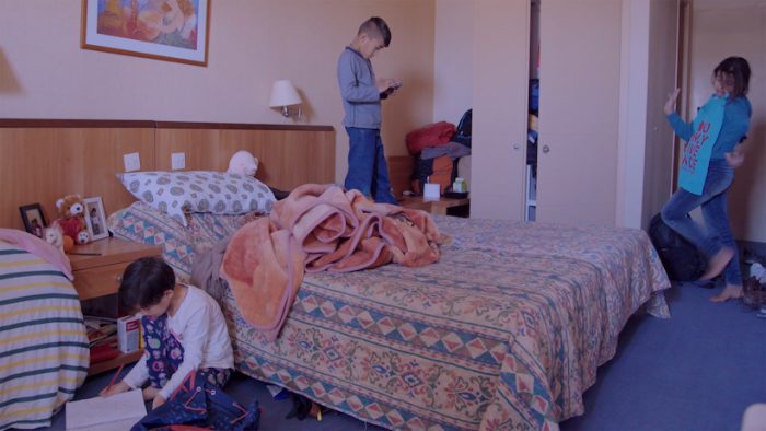 Cineasta chilena estrenará documental sobre refugiados en la Berlinale y Clermont-Ferrand